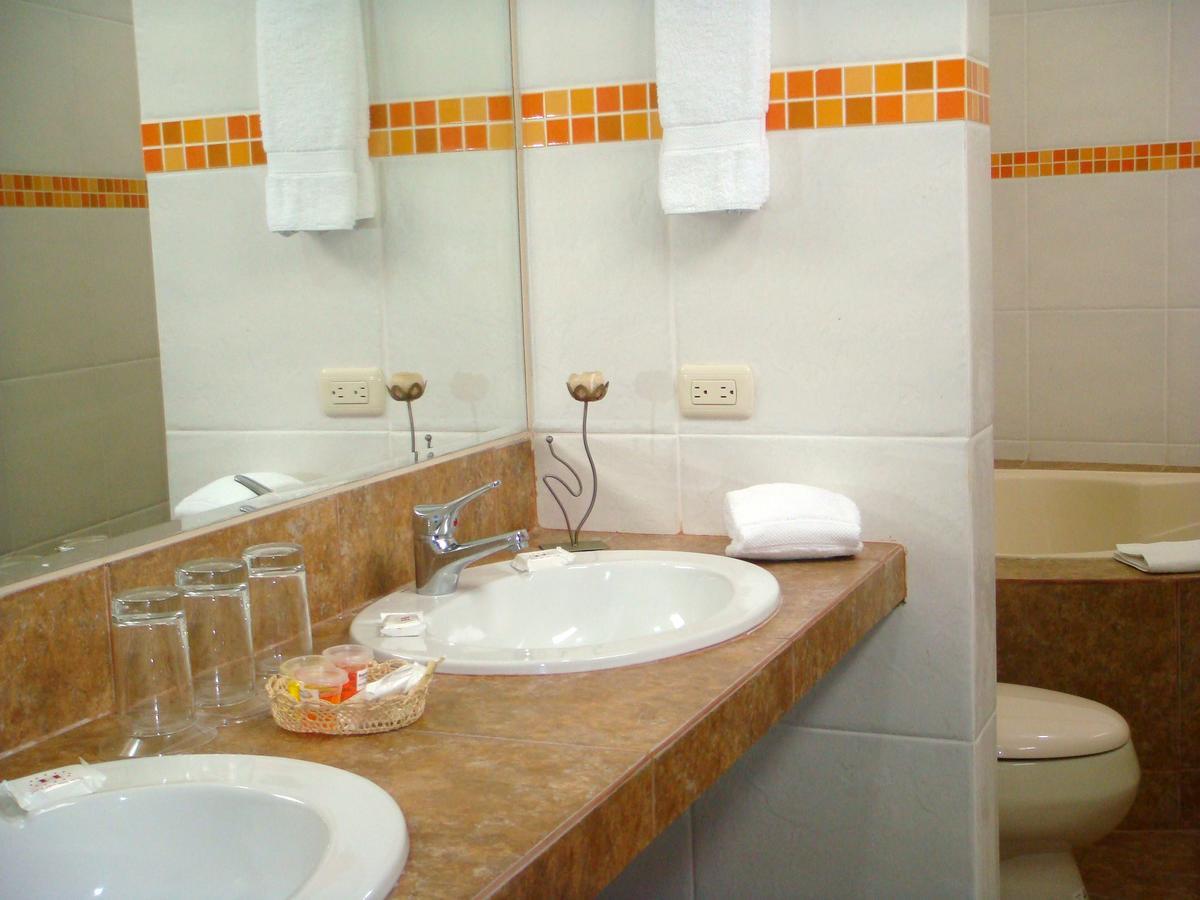 Kajaca Suite Hotel Tomicaya Ngoại thất bức ảnh